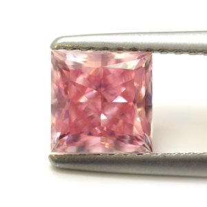 fancy-intense-pink-argyle-princess-diamond-57519_cb260ad6.jpg