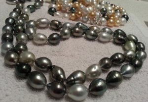 pearls_tahitians_1.jpg
