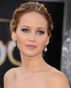 2013-oscars-jennifer-lawrence-chopard-jewels.jpg 2013-oscars-jennifer-lawrence-chopard-jewels.jpg