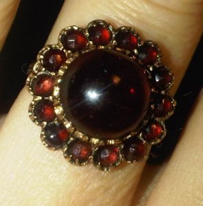 garnet_cab_halo_ring_resized.jpg