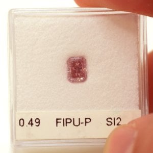 fancy-intense-pink-argyle-emerald-diamond-37652.jpg