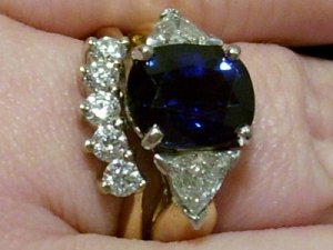 sapphirefinger0212.jpg
