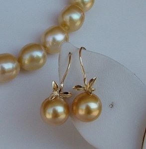 goldenblossomearrings.jpg