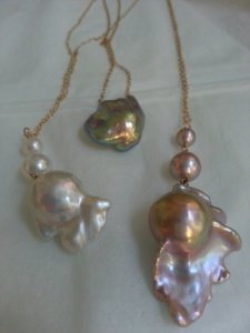 snow__fire_and_helium_pendants_2.jpg