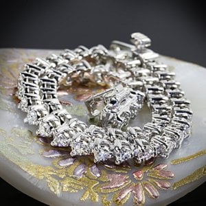 three-prong-martini-diamond-tennis-bracelet-in-18k-white-gold-by-whiteflash_35905_g-3__1_.jpg three-prong-martini-diamond-tennis-bracelet-in-18k-white-gold-by-whiteflash_35905_g-3__1_.jpg