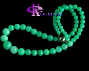 chrysoprase_necklace.jpg