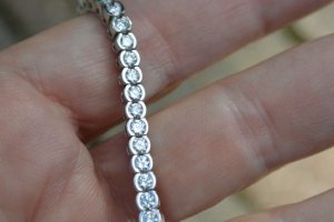 cmsdiamondbracelet8.jpg