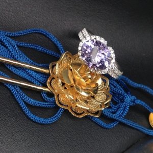 gold_flower_1.jpg