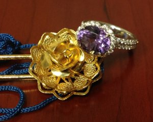 gold_flower_3.jpg