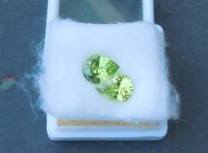 chrysoberyl_pair_2_12-13-13_preview.jpg chrysoberyl_pair_2_12-13-13_preview.jpg