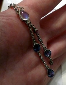 spinelnecklace.jpg spinelnecklace.jpg