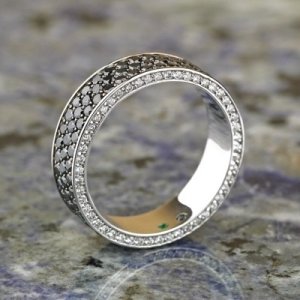makhro82_black_diamond_band.jpg