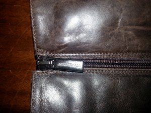 closeupofzipper.jpg
