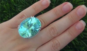 paraiba-on-hand.jpg paraiba-on-hand.jpg