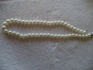 white_akoya.jpg