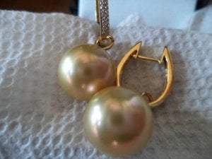 gold_ss_earrings.jpg