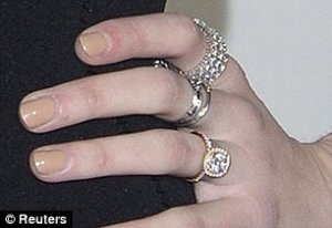 emma_roberts_ring.jpg