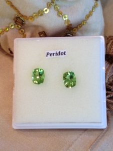 peridotpair.jpg peridotpair.jpg