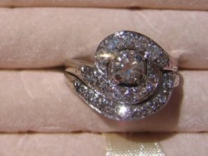 258458-antiqueswirl_350x263_.jpg