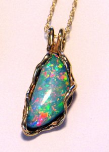 small_P3122191 boulder opal.jpg