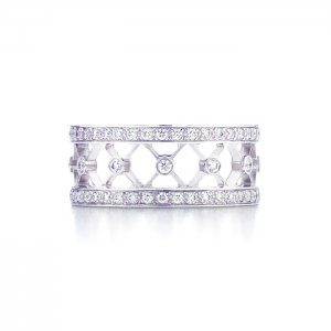 voile platinum ring b.jpg