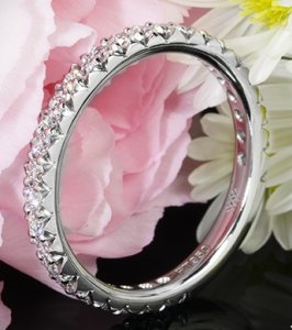 semi-custom-harmony-diamond-wedding-ring-in-platinum-by-whiteflash_37454_g.jpg