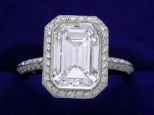 emerald_cut_0.jpg