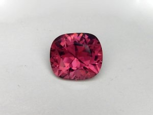 pinkspinel173incand1a_large.jpg