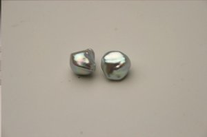 poj_silver_metallic_keshi_for_dangle.jpg