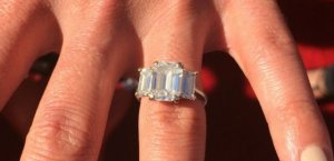 jordana-brewster-engagement-ring-picture-0717-w724.jpg