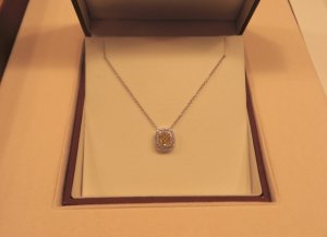 01_yellow_diamond_double_halo_03.jpg