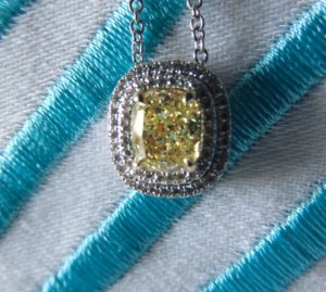 01_yellow_diamond_double_halo_12.jpg