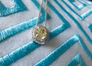 01_yellow_diamond_double_halo_13.jpg
