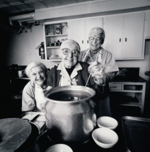 oldcookstove2.jpg