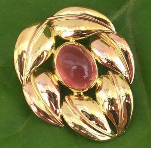 rhodocrosite.jpg rhodocrosite.jpg