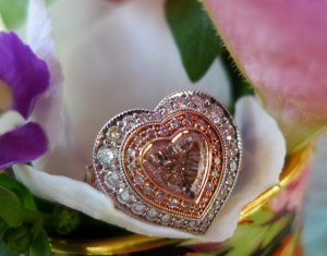 pink_heart_flower4.jpeg