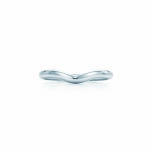 tiffany__amp__co_elsa_peretti_curved_ring.jpg
