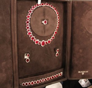bayco-ruby-suite-baselworld-2014.jpg