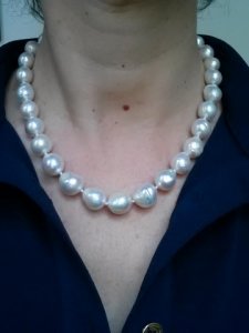 pp_white_ripples_with_navy_1.jpg