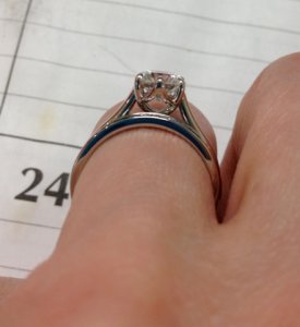 sideviewonhand.jpg