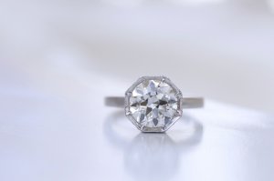 erika-winters-victoria-solitaire-engagement-ring-face.jpg erika-winters-victoria-solitaire-engagement-ring-face.jpg