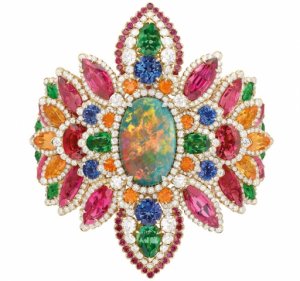 dior-dentelle-opale-d-orient-bracelet.jpg