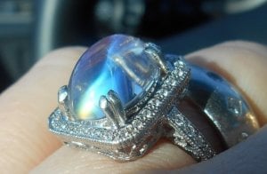 tlmoonstone_rainbow_effect.jpg