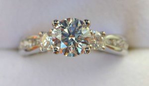 ringtop1.jpg