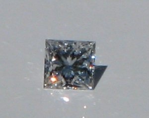 princess_cut_diamond_0.jpg