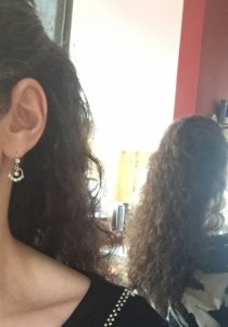 edwardianearringsselfieinmirror.jpg