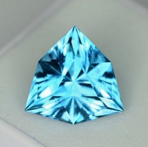 jeff_davies_blue_topaz.jpg