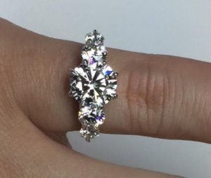 ring_photo_e.jpg ring_photo_e.jpg