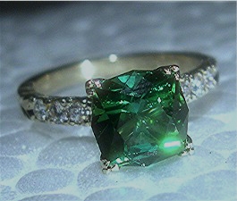 green_tourmaline_diamond_engraved2.jpg