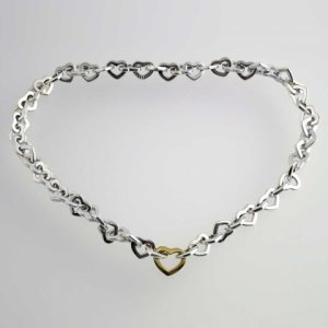 heart_necklace.jpg